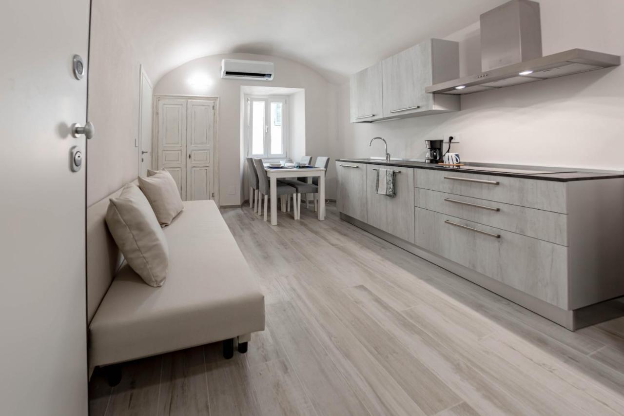 H11 Piccola Perla A Un Passo Dal Mare Apartamento Santo Stefano al Mare Exterior foto
